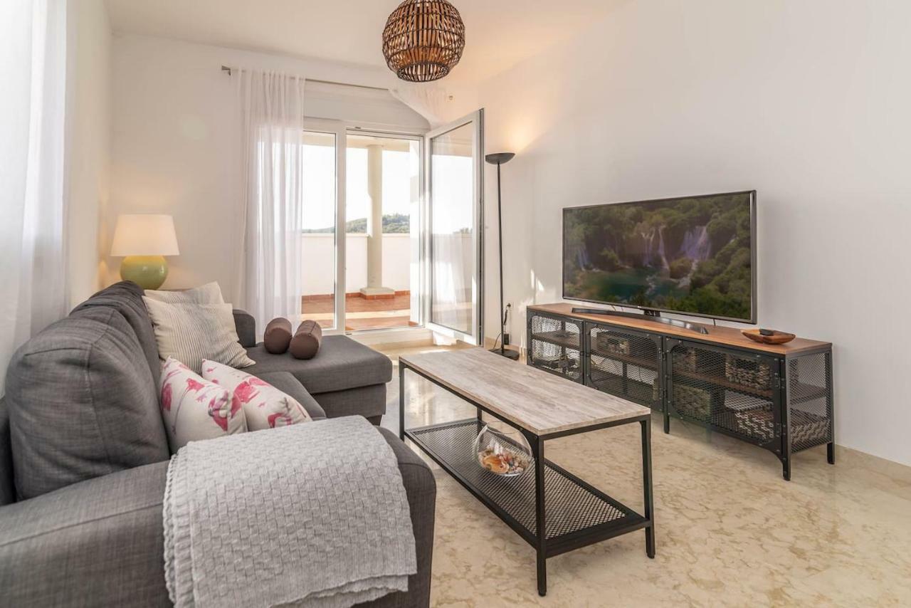 Recently Decorated 2Bdr Penthouse In Fuengirolaアパートメント エクステリア 写真